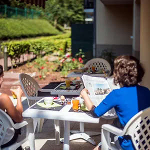 Hotel Comfort L'oree Du Parc, Divonne-les-Bains